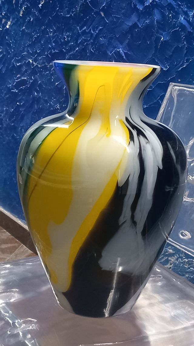 Vaso in vetro murano