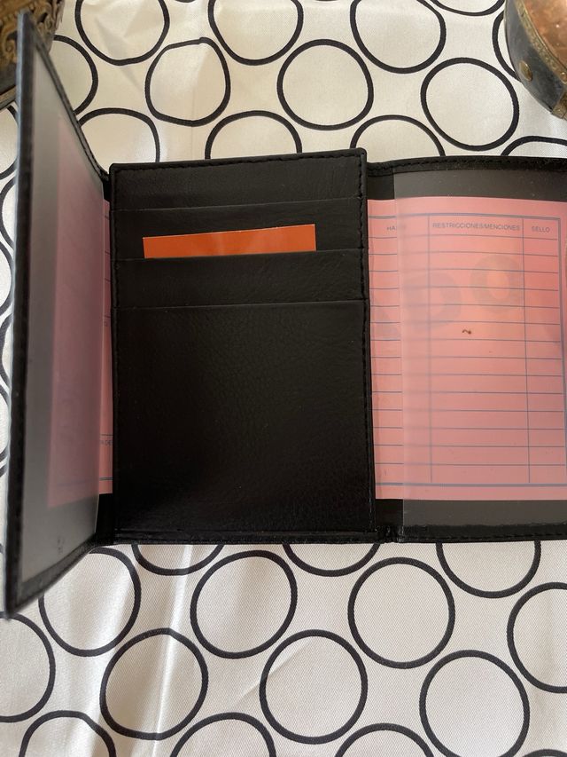 Cartera billetera caballero de piel