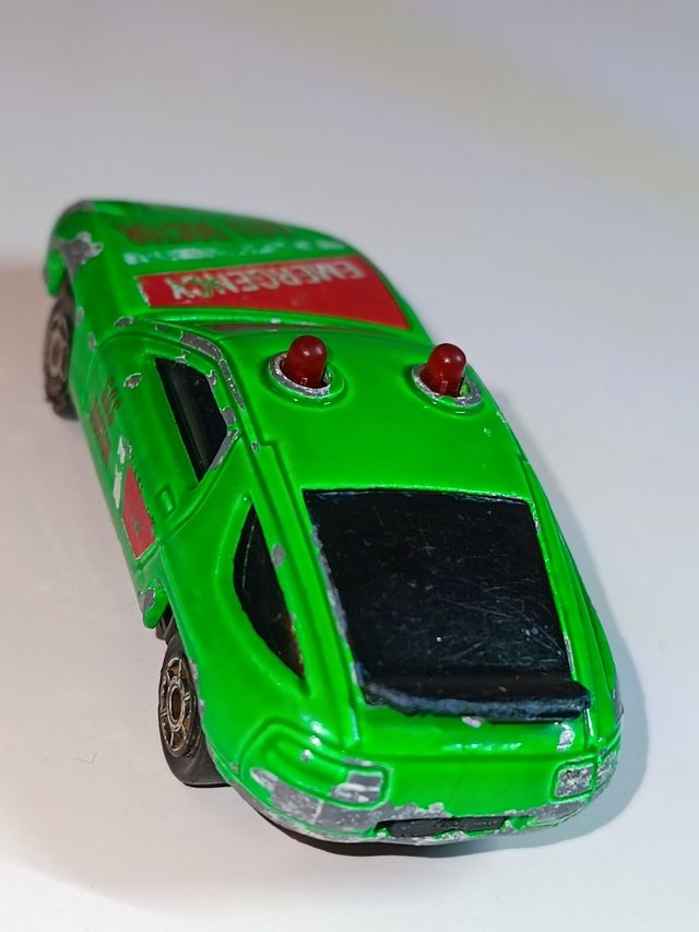 PORSCHE 924 SONIC FLASHERS 1/64 MAJORETTE