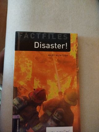 Oxford Bookworms Factfiles: Disaster!: Level 4: 1400-Word Vocabulary (Oxford Bookworms Library Factfiles: Stage 4)