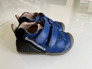 Scarpe Biomecanics mis. 22