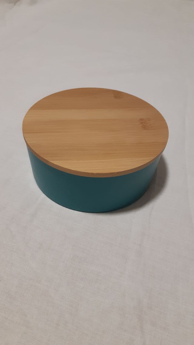 Portagioie o trucchi tondo con specchio integrato