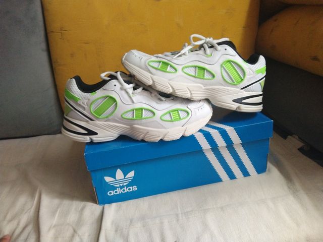 Original .  Zapatilla Adidas .