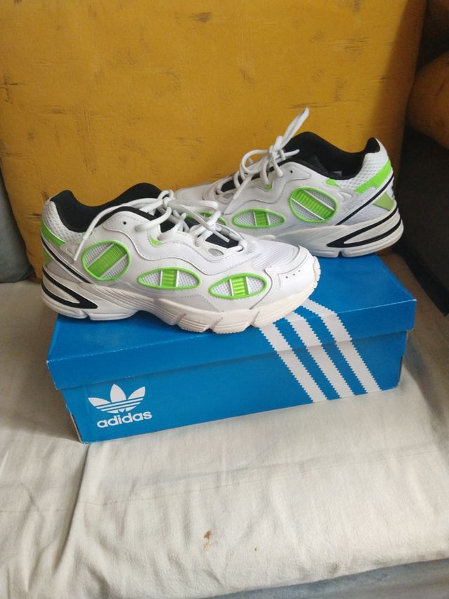 Original .  Zapatilla Adidas .