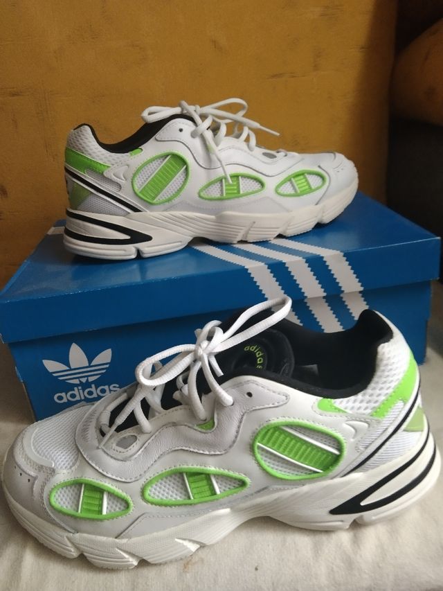 Original .  Zapatilla Adidas .