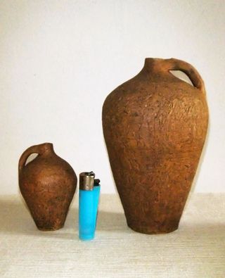 2 CÁNTAROS DE UNA ASA DE TERRACOTA