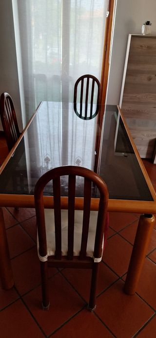 Tavolo e sedie