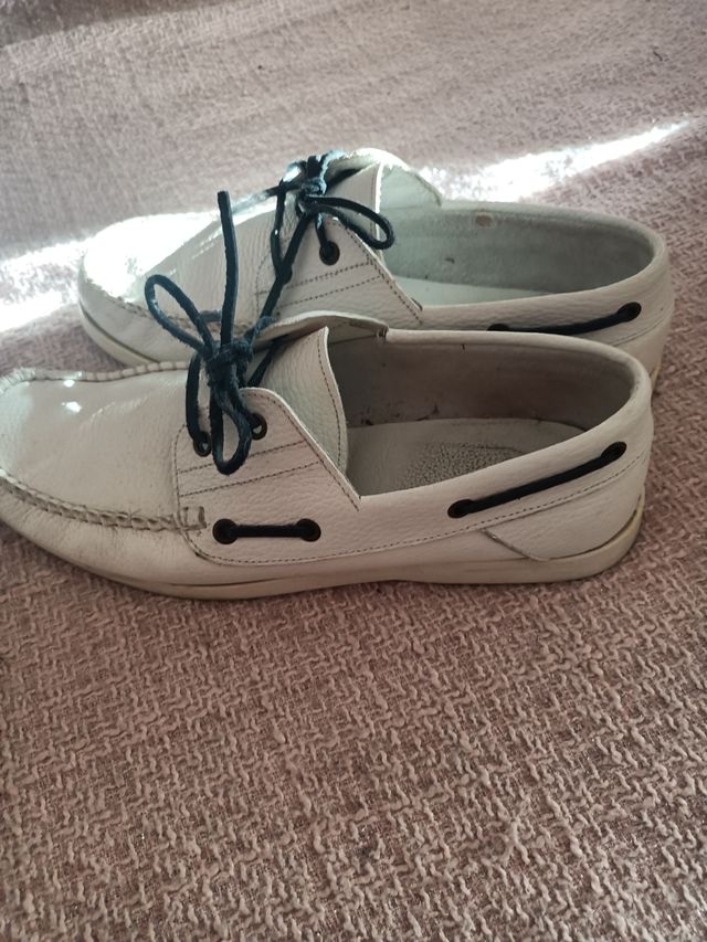 Náuticos blancos. Talla 42