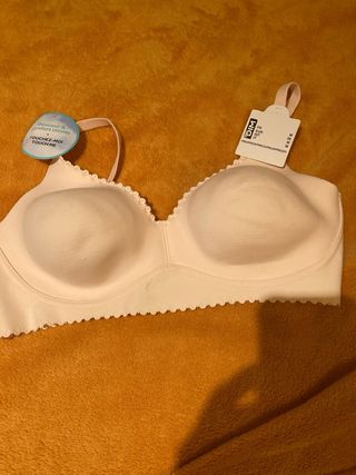 Sujetador DIM talla M con etiqueta 
