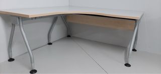 Mesa de despacho o escritorio nueva