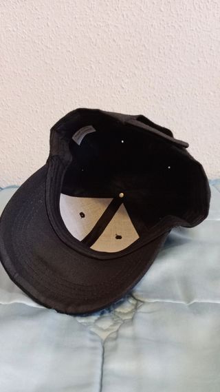 Gorra negra