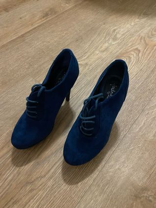 Zapatos de tacon azul marino