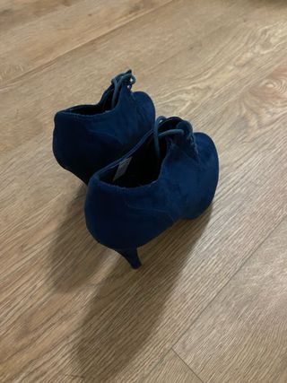 Zapatos de tacon azul marino
