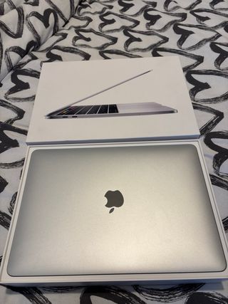 MacBook Pro 13" Touchbar