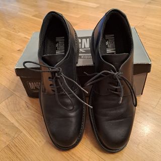 Zapatos Mágnum