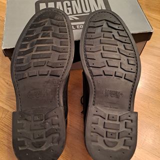 Zapatos Mágnum