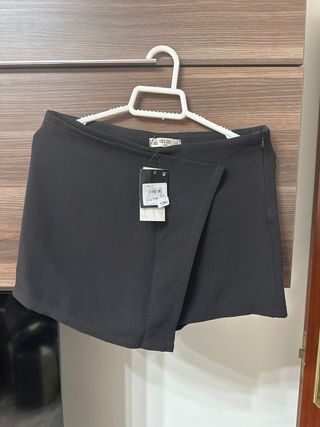 pantalon falda negra