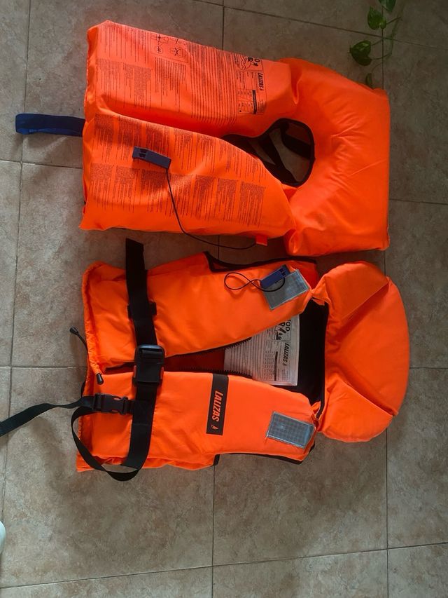 Chalecos salvavidas x 2