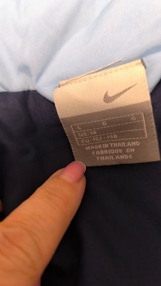 Cazadora Nike niña