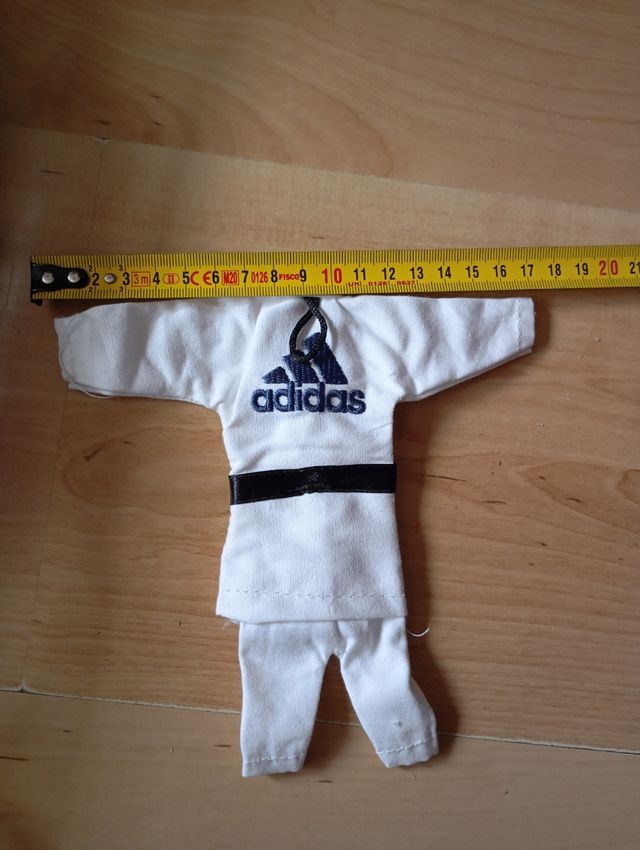 Mini kimonos de karate judo artes marciales 0,55€
