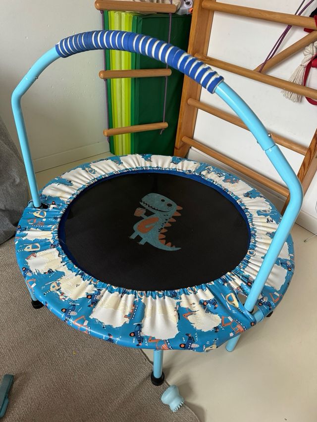 Cama elástica niños (mini trampolín)