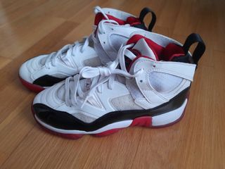 Deportivas Jordan two trey