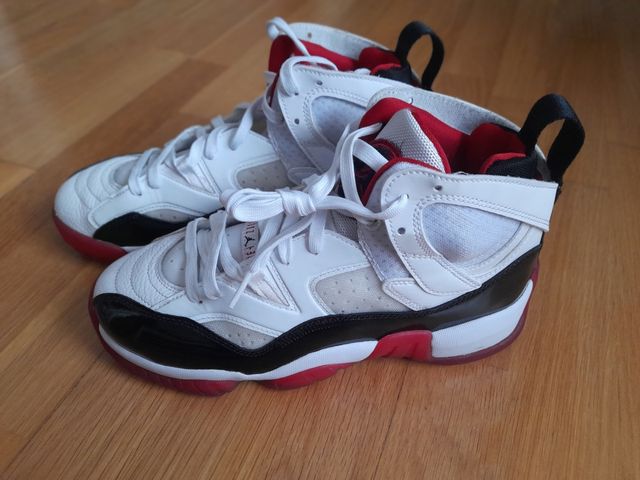 Deportivas Jordan two trey