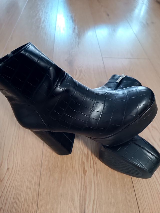 Botas de Stradivarius