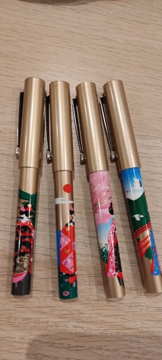 Bolígrafos Japoneses