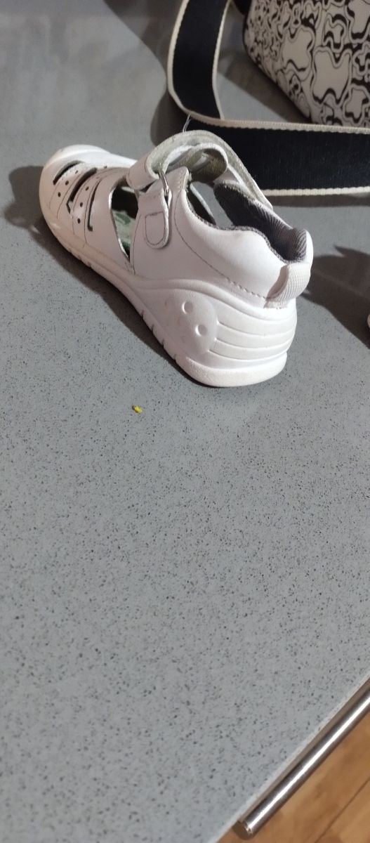 Sandalias niño piel