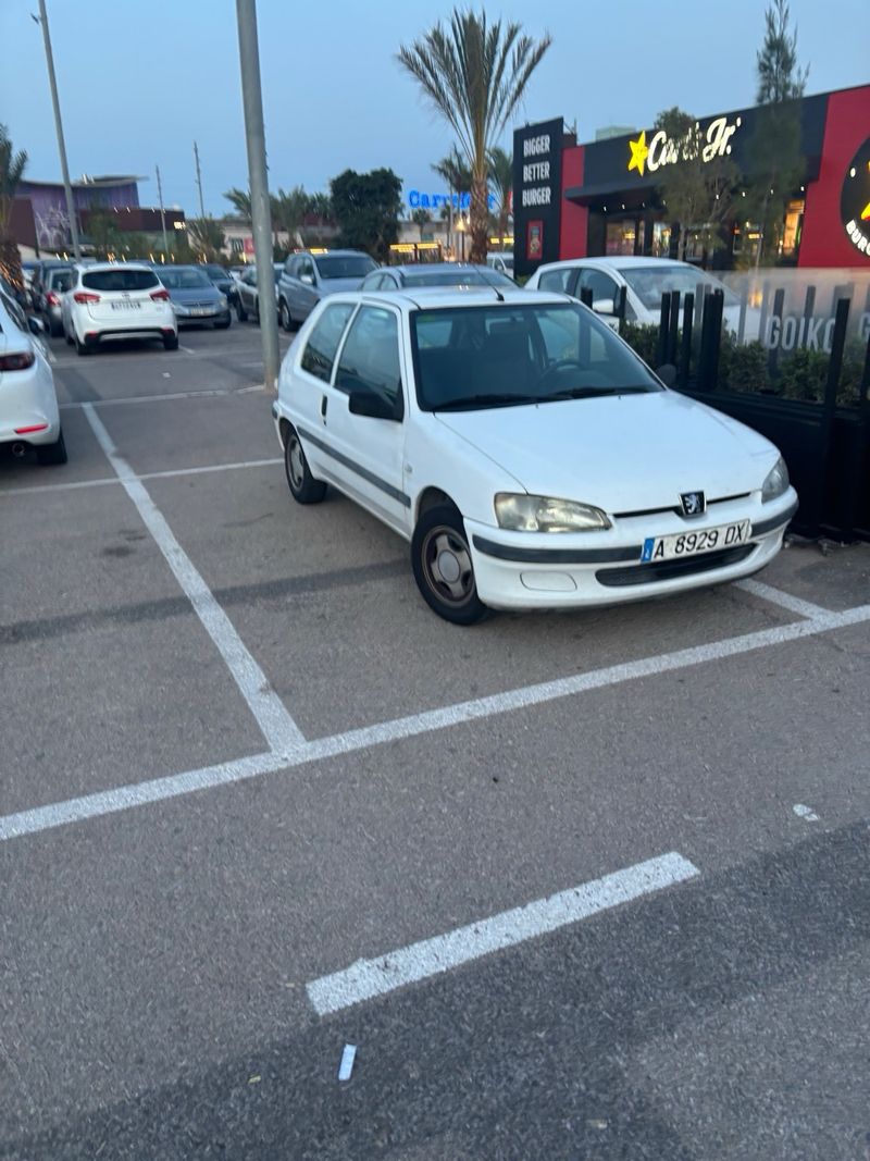 Peugeot 106 1999 - foto 1