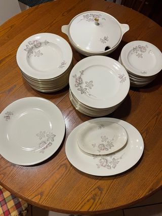 Servizio piatti vintage