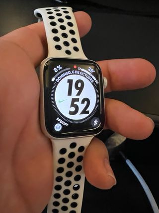 APPLE WATCH SE 44mm GPS + CELLULAR