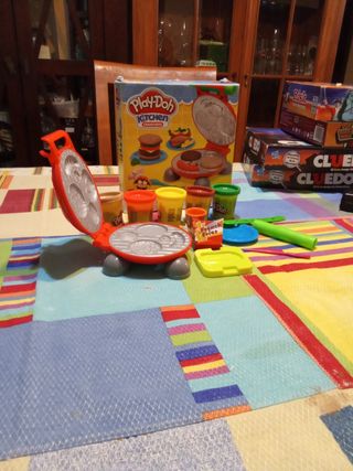 PLAY-DOH KITCHEN CREATIONS