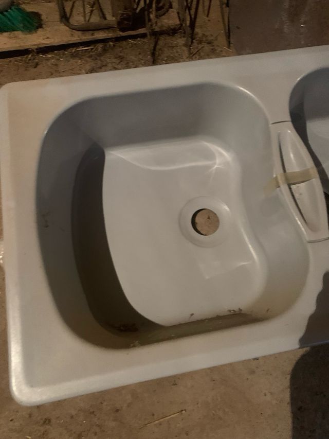 Fregadero doble seno gris