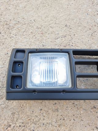 Rejilla con faros antiniebla ALFA ROMEO 33