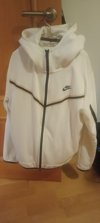 Chandal tech blanco