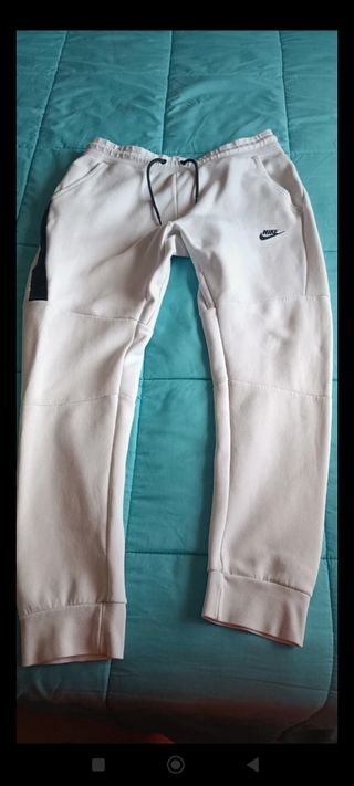 Chandal tech blanco