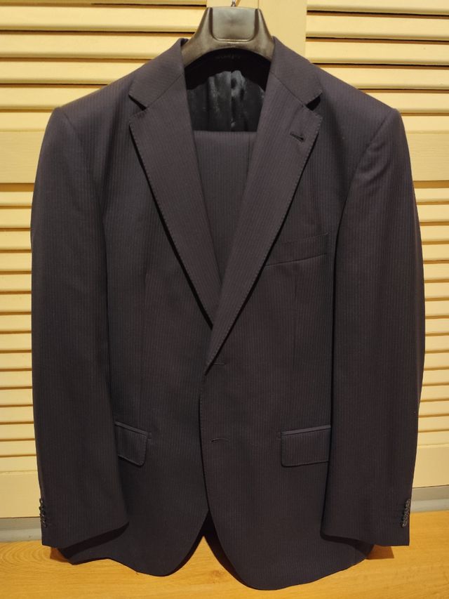 Traje Emilio tuchi talla 52 como nuevo