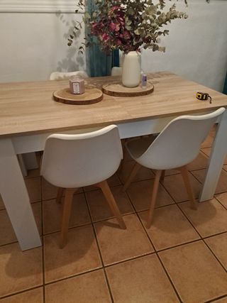 Mesa comedor extensible + 4 sillas