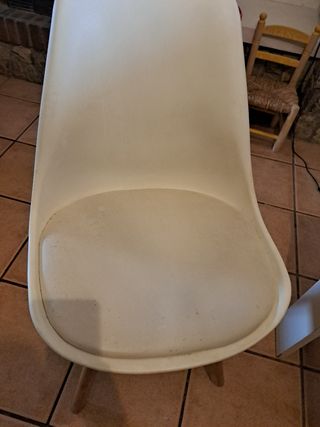 Mesa comedor extensible + 4 sillas