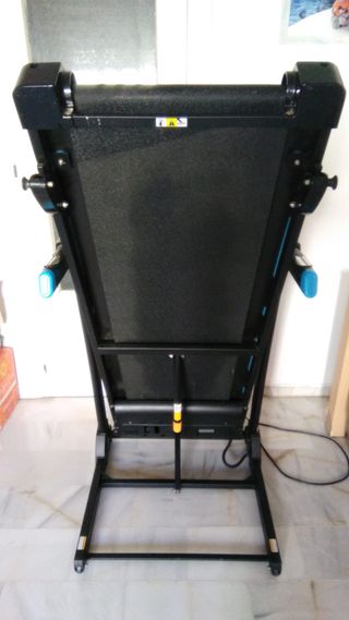 Cinta de correr TR090i Bladez Fitness