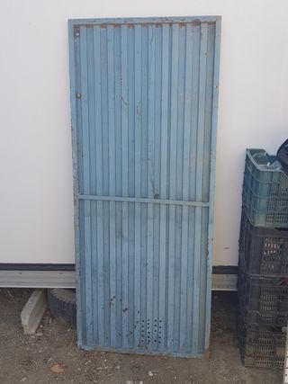 Vendo puerta de hierro