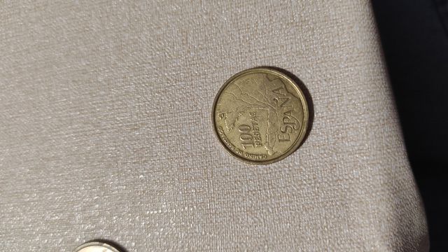 Monedas antiguas de 1,5,25,500 ptas