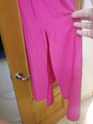 Falda larga fucsia muy fresquita 