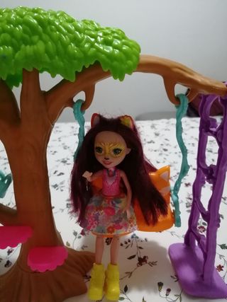 Muñeca Enchantimals con Jardin divertido