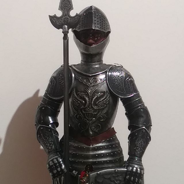 Caballero armadura S.XVI
