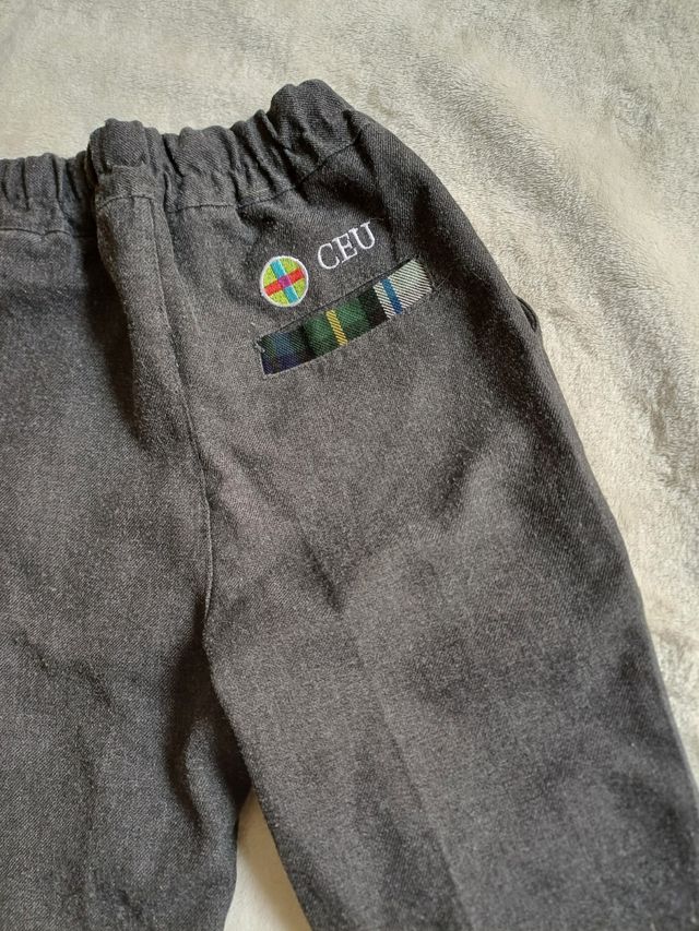 Pantalón uniforme CEU talla 4