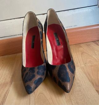 Zapato tacon leopardo carolina herrera 