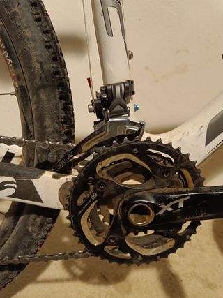 Bicicleta Giant MTB carbono